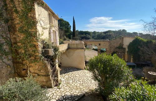 Gîtes in Mas Uzes zwembad en grote tuin - Foto 10