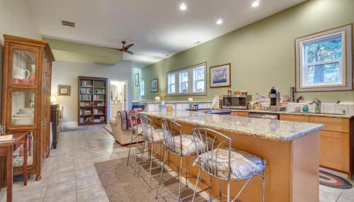 Cascade Cabin Hideaway with Views, half Mi to Lake - Foto 4