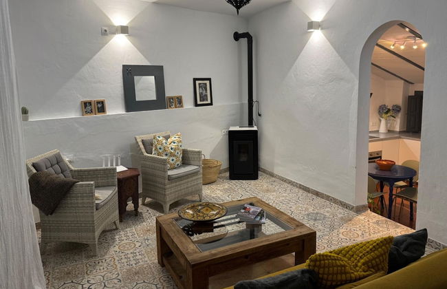 Cottage - Sleeps 4 - Pet Friendly - Patio - Foto 8