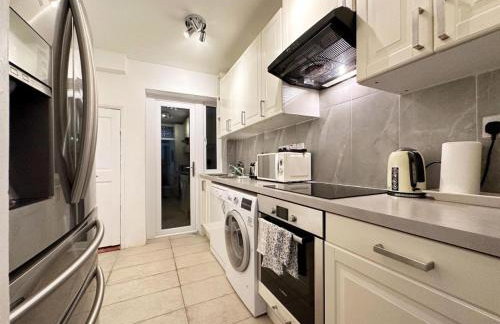 Charming 3-bedroom family home - Foto 21