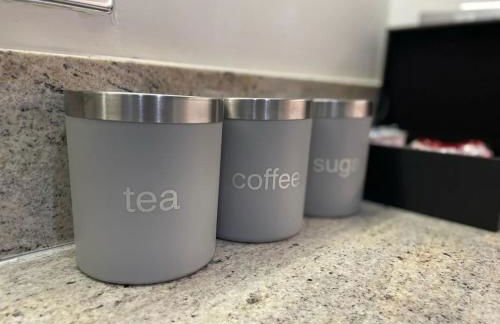 2BR 2BA Top Floor Penthouse Apartment in RG2 - Ideal for Business Travellers & Contractors, Free Parking & Sleeps Up To 6 - Foto 13