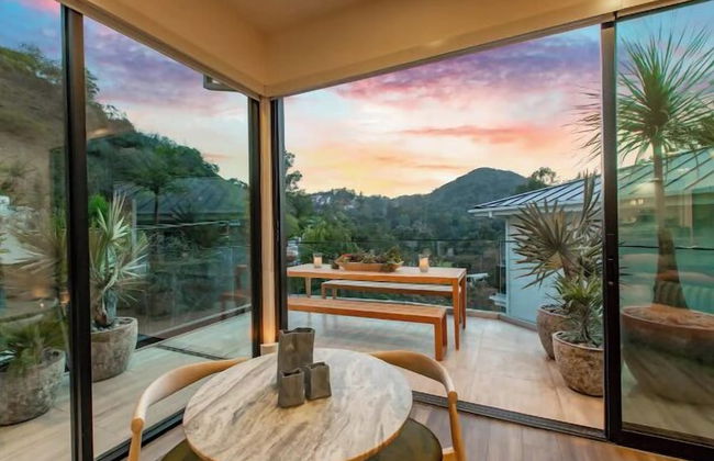 Willow Glen - Hollywood Hills Multi-level Villa With Theater & Pool - Photo 70