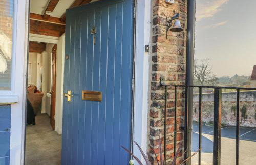 1 Rodgers Mews - Photo 2