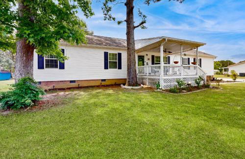 Renovated Retreat with Private Pool and Hot Tub - Photo 24