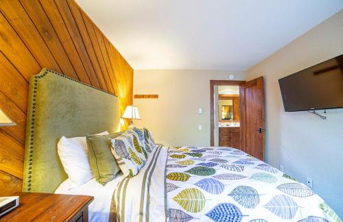 Plush Mammoth Condo w Balcony Views - Foto 12