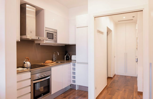 Aspasios Market Balconies - Photo 10