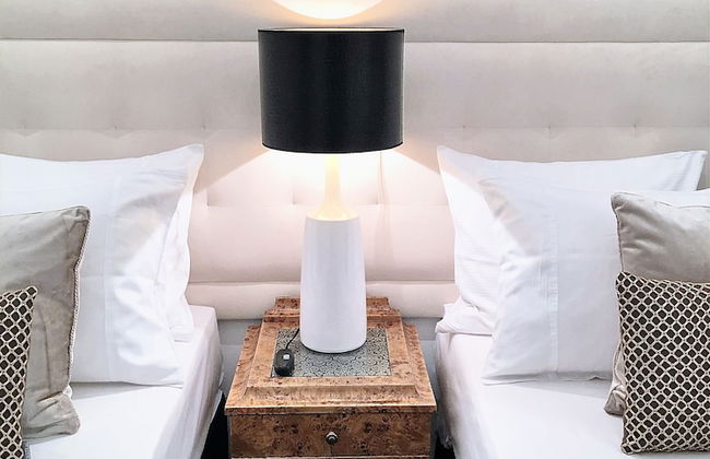 MONDRIAN Luxury Suites & Apartments Old Town Market Square - Photo 9