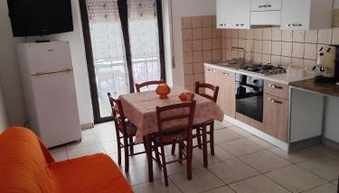 Reggio'S House - Foto 1, stove