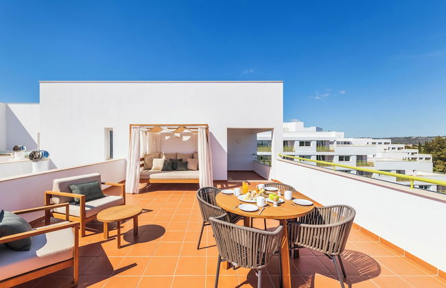 The Patio Suite Hotel - Photo 12