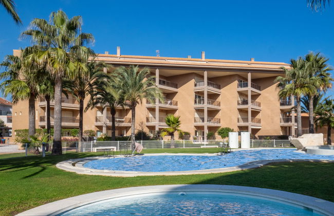 2 bedroom Apartment in Jávea with swimming pool and garden - Photo 1