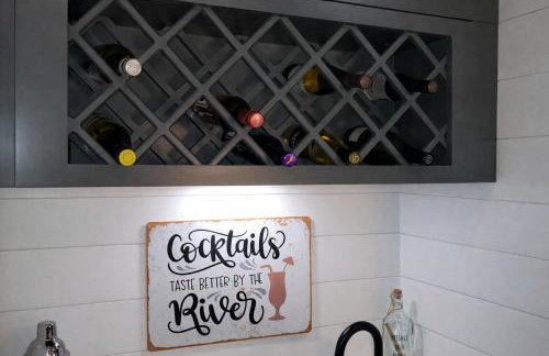 RiverEdge Haven Hot Tub, 5 Beds, Kayaks Near ND - Foto 20