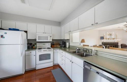 Harbor Ridge - Lakefront Retreat, Great Views, Pool and Dock Access! - Foto 14