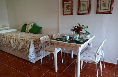 Apartamento-Estudio en Villa con Piscina - Photo 15