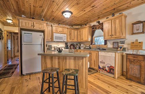 Outdoor Adventure - Charming Cabin w/ Hot Tub - Foto 5