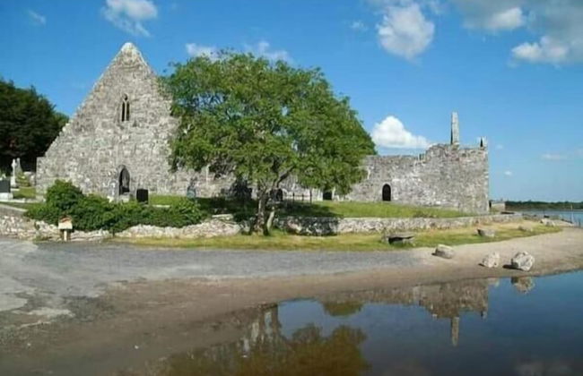 Spacious 6-bed House 10 Minutes From Knock Airport - Photo 38