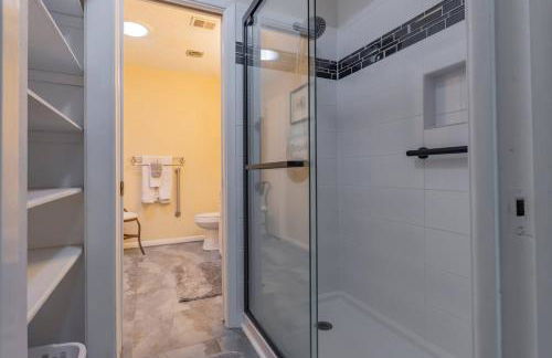 What-A-View HSV - Serene Lakeside Town Home - Foto 22