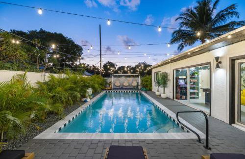 5 Min to Beach - Heated Pool Hot Tub 85 TV's BBQ Games - Foto 77