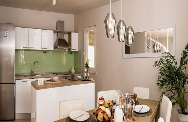 Luxury Villa Lelu With Heated Saltwater Pool, Parking, High Speed Internet, Bbq, el. car Charge T2 - Foto 15