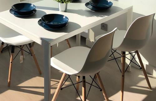 Pisos con piscina de temporada corta estancia - Foto 31