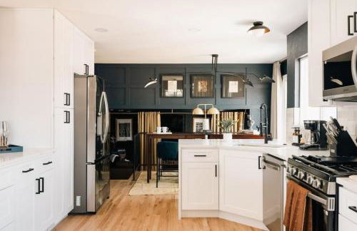 House of Noir Elan Stunning 6BR Designer Retreat - Photo 37