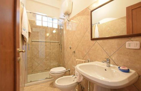 Gorgeous Home In Laureana Cilento - Foto 25