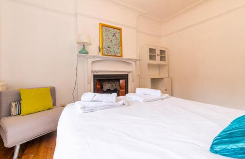 Central Caversham Traditional English House Pass the Keys - Photo 28