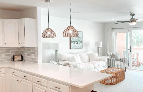 Sand Buckets Unit B, Ocean View Beach Townhouse - Foto 1