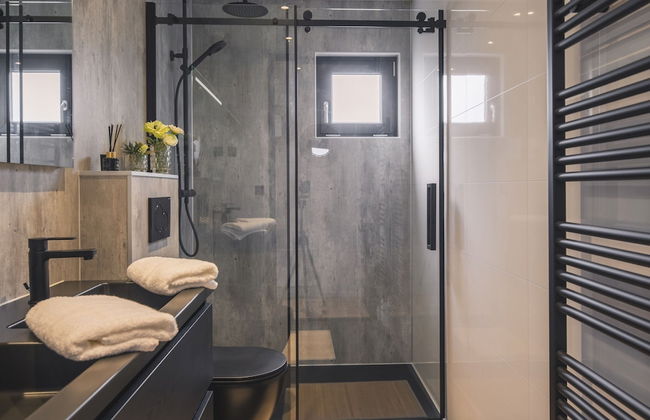 Cozy Riverside Escape - Foto 6