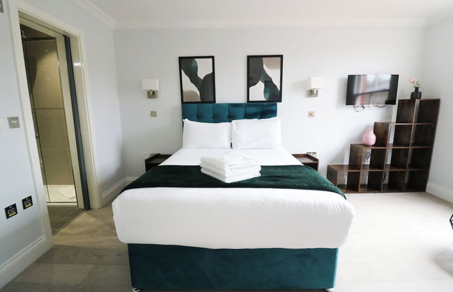 High Street Kensington by Viridian Apartments - Photo 10