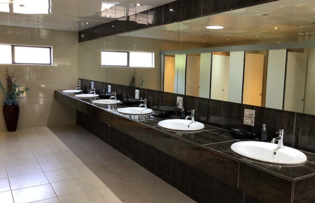 Fiordland Great Views Holiday Park - Photo 33