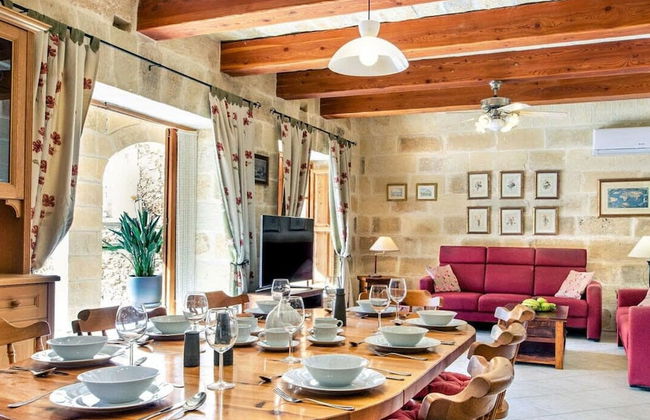 Grand Gozo Farmhouse With Games Room Pool - Foto 29