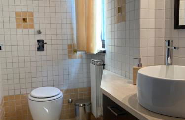 Near Como, charming apartment with fireplace - Foto 10