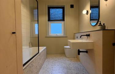 Montagu Apartment - St Leonards-on-Sea - Luxurious 2 bed Coastal Stay - Foto 35