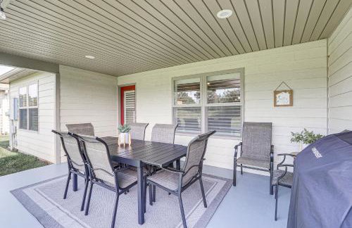 2 Mi to Main Street Family Home in Winfield! - Foto 3