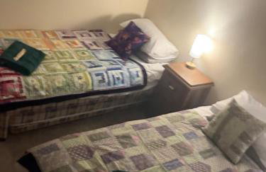 The Wright 1 bedroom place to stay large drive - Foto 6