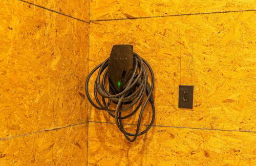 Artisan Oasis-hot Tub Fire Pit 8bd Whole House - Photo 15