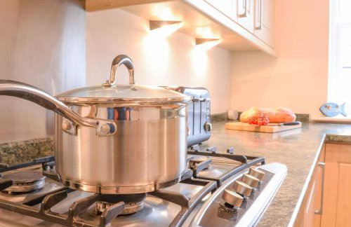 Feathers, Blythburgh - Foto 11