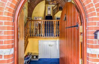 Seaside Chapel Retreat - 3-Bed Church Conversion - Snug Cinema & Free Parking - Foto 32