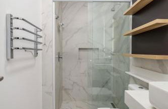 Aptos em Cond. c/ Piscina a 180m da Praia - IRB - Foto 55