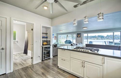 Lakefront Bremerton Vacation Rental with Deck! - Foto 8