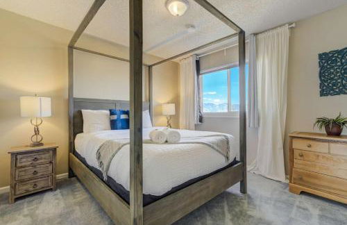 Deep Blue Spacious Escape w Hot Tub & Playground - Foto 35