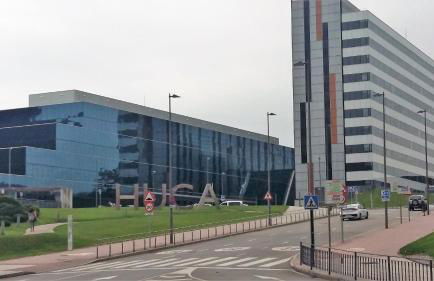 Los Prados - HUCA Oviedo - Parking gratuito - Foto 19