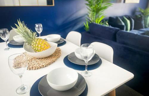 Phoenix House - 2 Double Bedroom House - Business and Corporate Travellers - Photo 3