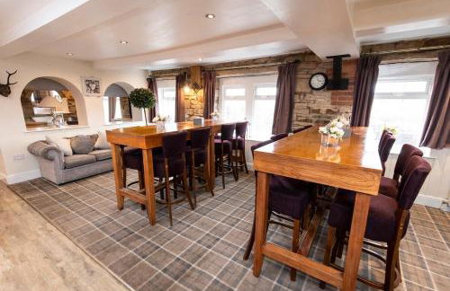 New Hobbit, stunning views, sleeps 42, Bar, Hot Tub - Foto 54