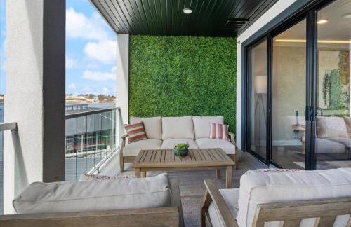 Upscale Lakeside Condo with Extraordinary Amenities at Topsider in Osage Beach 19mm - Photo 51