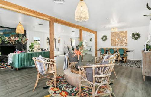 A Crystal Place Hot Tub 1 Blk off Main St! - Foto 12