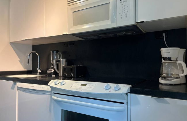 Rivetstays - The Parade - Photo 52