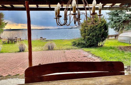 Dom Nad Brzegiem Jeziora - Foto 1