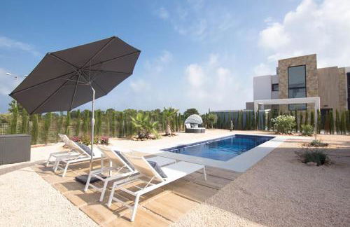 Strandnahe Design Villa mit Pool 2 Schlafzimmer 180 qm - Foto 2