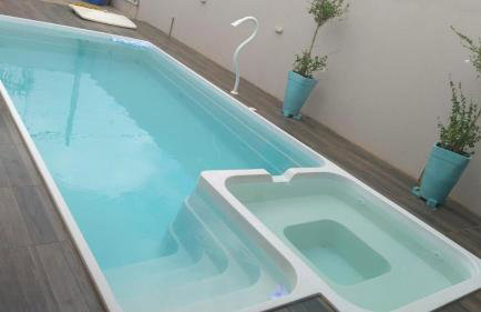 Estilo resort para confraternizar com hidro, piscina, garagem em casa tudo privativo, insira acima de 6 hóspedes para usar os 3 quartos - Photo 43